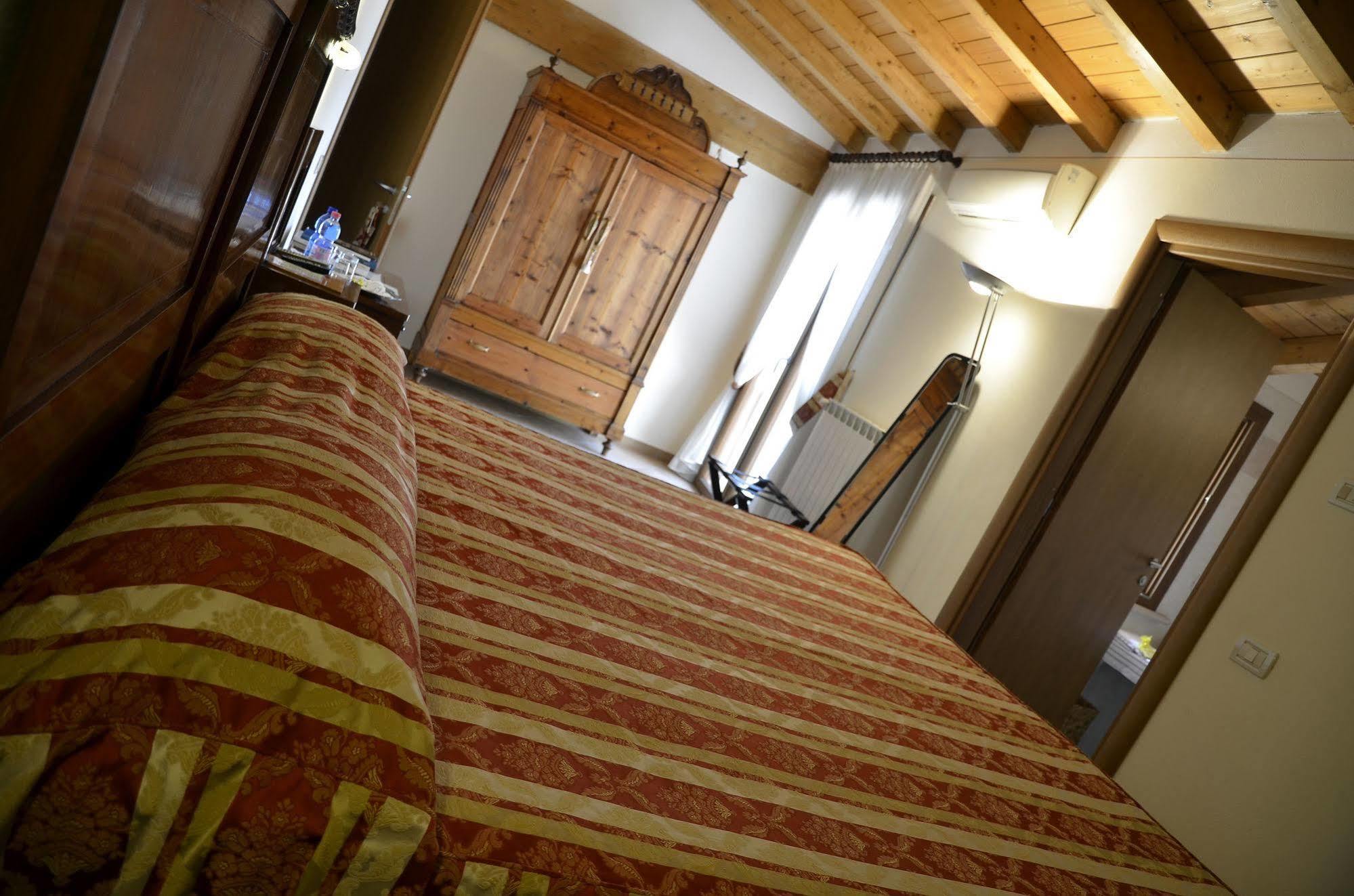 Canneto sull'Oglio 9 Muse Bed And Breakfast المظهر الخارجي الصورة