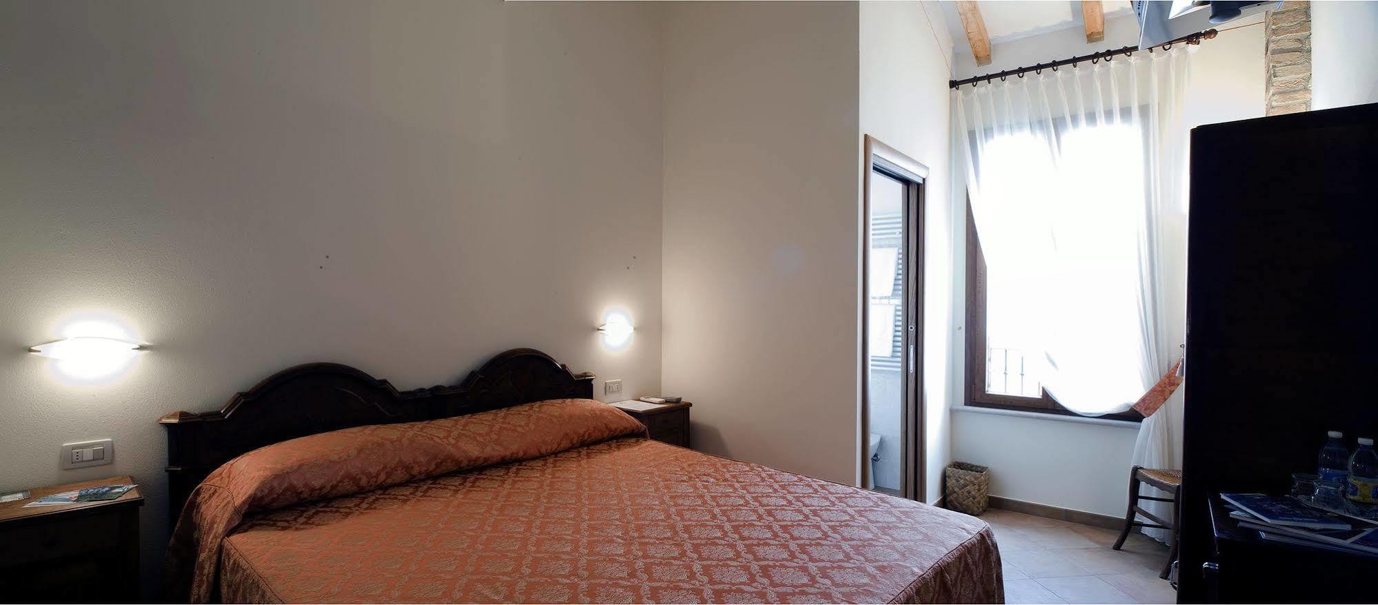 Canneto sull'Oglio 9 Muse Bed And Breakfast المظهر الخارجي الصورة