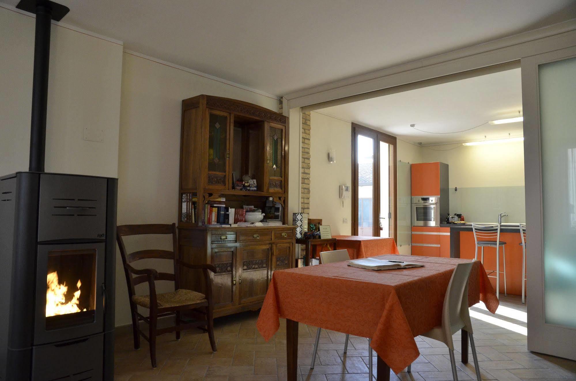 Canneto sull'Oglio 9 Muse Bed And Breakfast المظهر الخارجي الصورة
