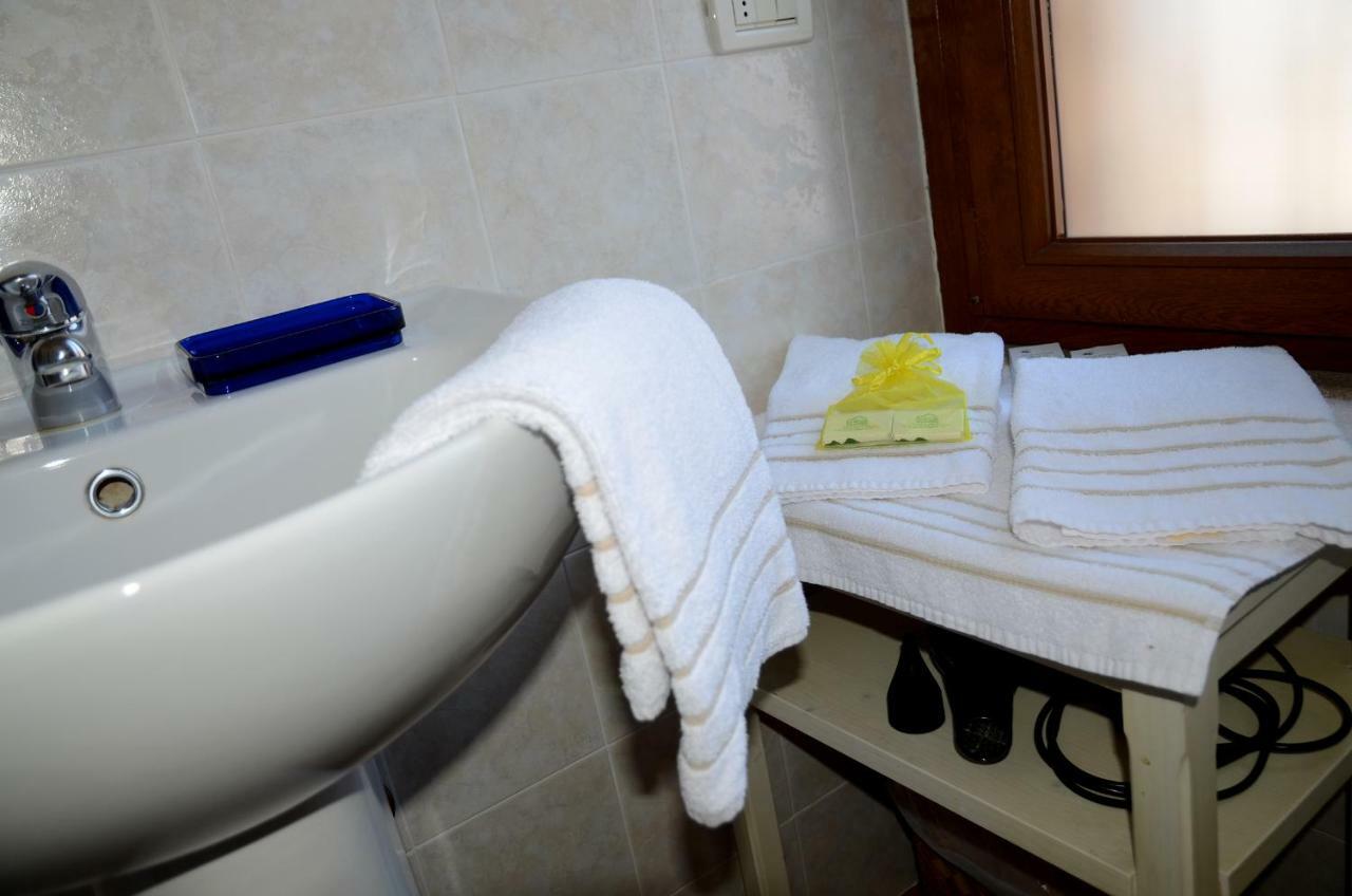 Canneto sull'Oglio 9 Muse Bed And Breakfast المظهر الخارجي الصورة